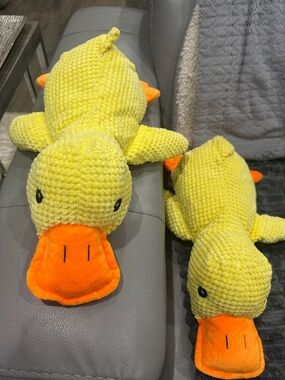 Source Unknown Yellow Plush Duck Dog Toy Pair with Orange Beaks